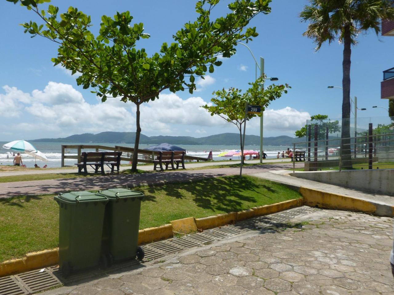 Apartamento 12 - Bombinhas - 200 Metros Da Praia מראה חיצוני תמונה