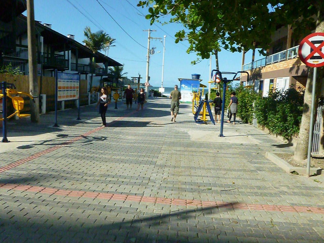 Apartamento 12 - Bombinhas - 200 Metros Da Praia מראה חיצוני תמונה